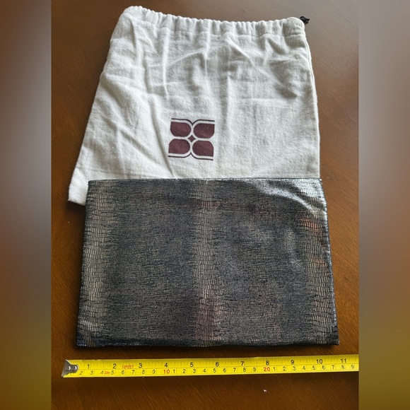 BCBG MAXAZRIA Leather Clutch w/ Reptile Pattern - Picture 2 of 4